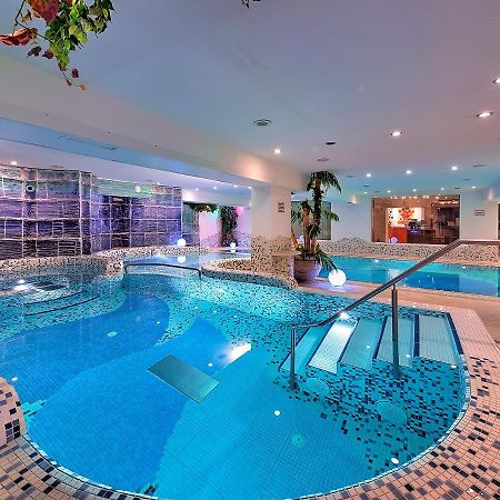 Luna Wellness Hotel Folgarida Kültér fotó