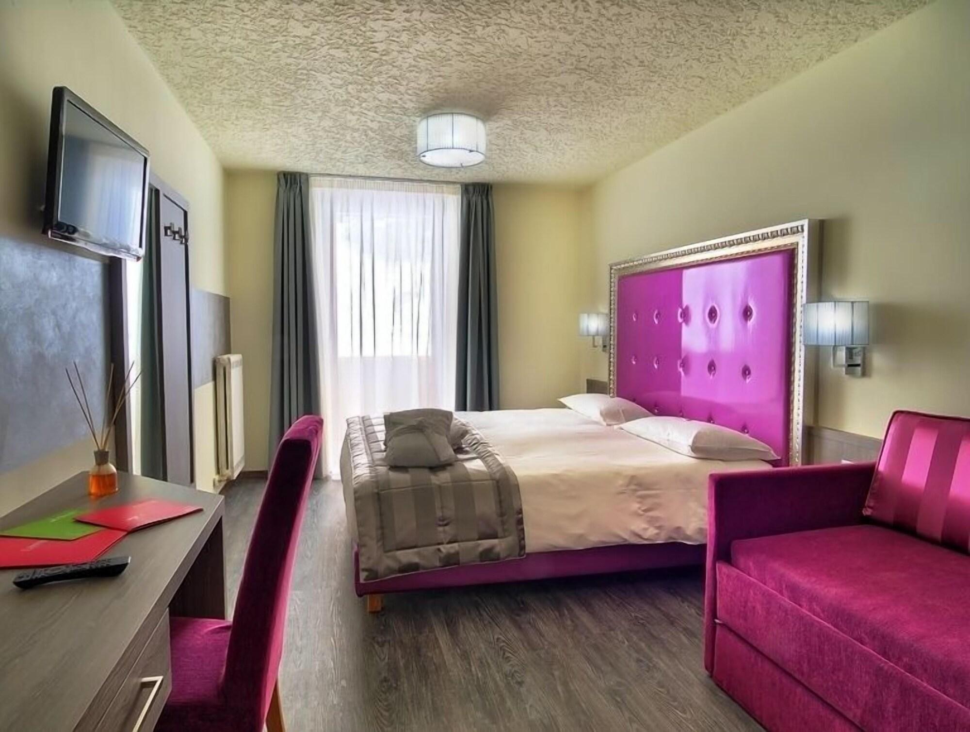 Luna Wellness Hotel Folgarida Kültér fotó