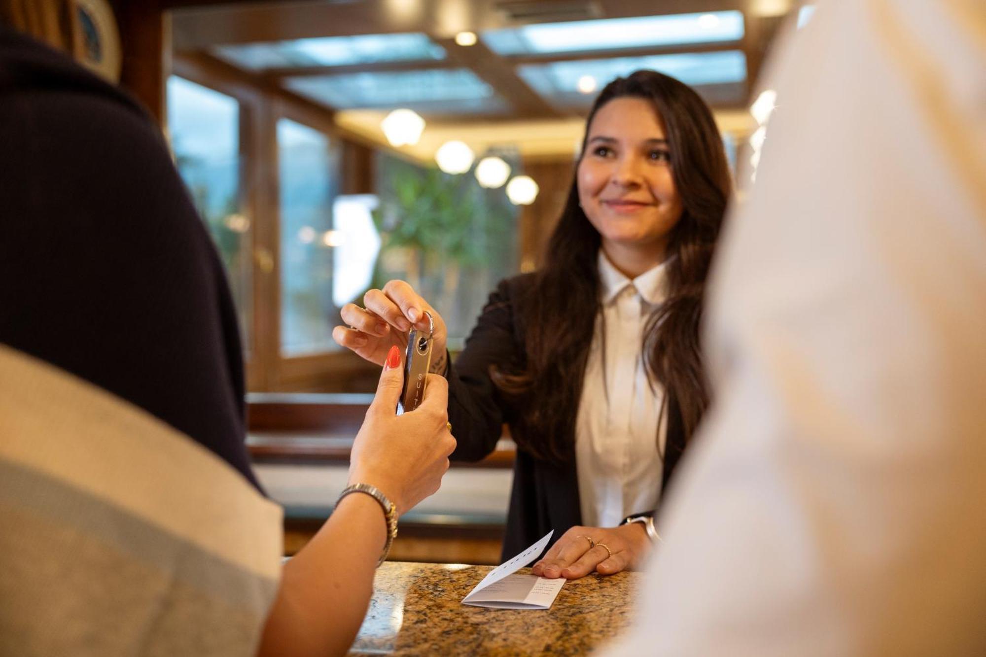 Luna Wellness Hotel Folgarida Kültér fotó