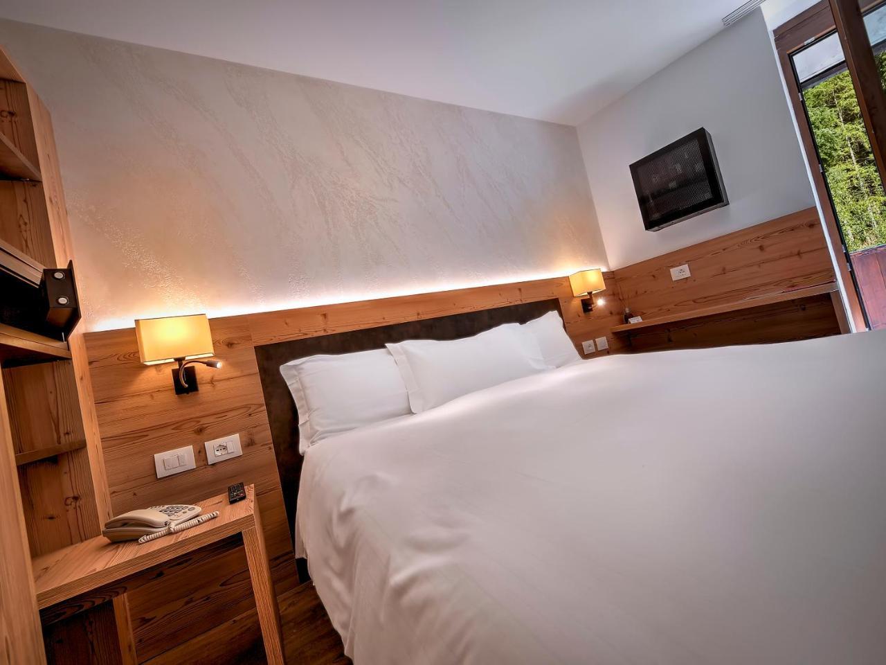 Luna Wellness Hotel Folgarida Kültér fotó